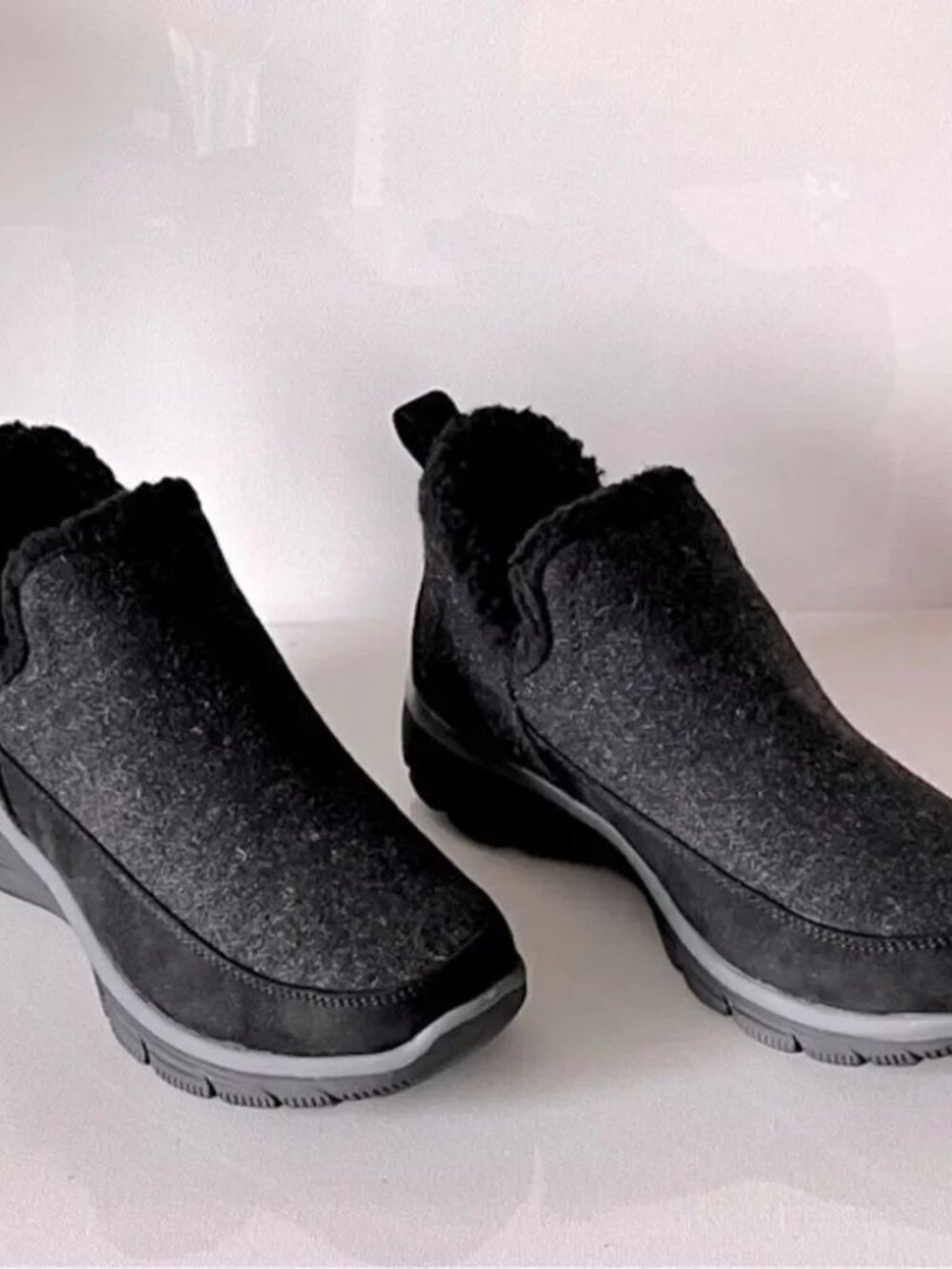 Skechers Relaxed Fit Easy Going Faux Fur Wool Ankle Boots
